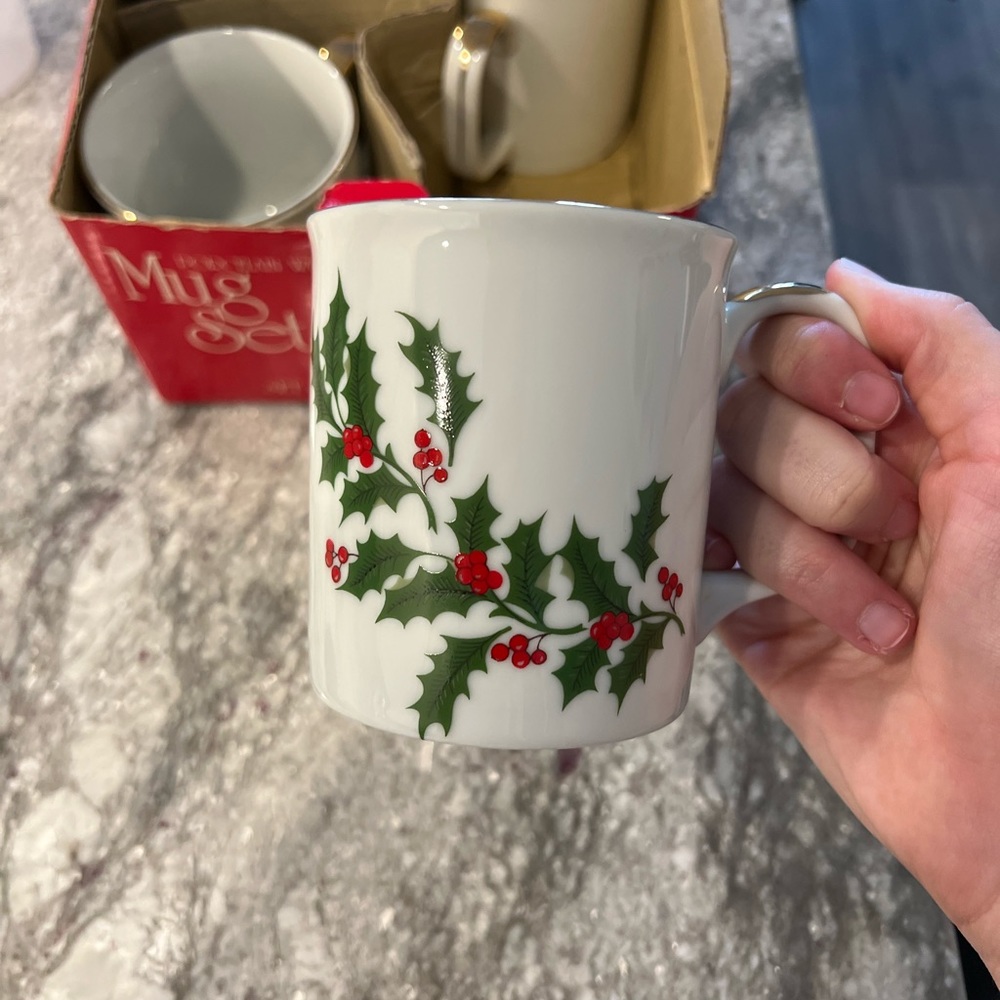 Set of 4 Christmas Mugs
